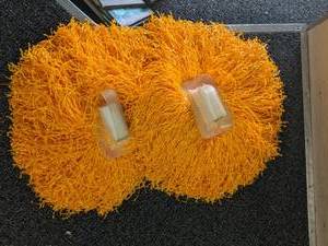 lot 94 image: pom poms...