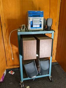 lot 113 image: 3 tier metal cart on wheels, Aiwa C...