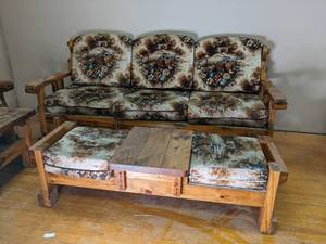 lot 560 image: Vintage couch 783433 ( 1 sea...