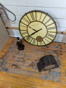 lot 564 image: Sterling and Noble clock 24 round,...