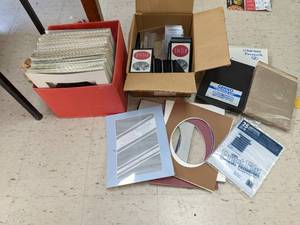 lot 584 image: Large lot of picture frames and mor...