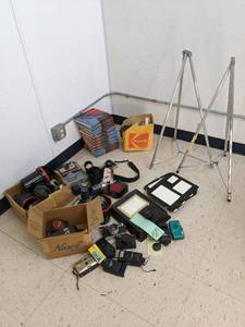 lot 589 image: Photography lot includes several vi...