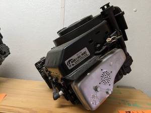 lot 118 image: Briggs and Stratton Marine and smal...