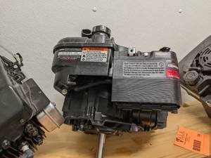 lot 120 image: Briggs and Stratton Marine and smal...