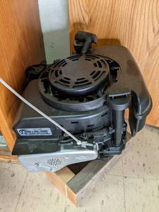 lot 123 image: Briggs and Stratton Marine and smal...