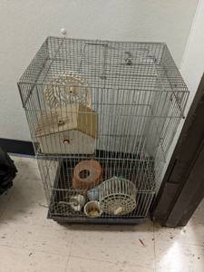 lot 610 image: Small rodent cage 111425...