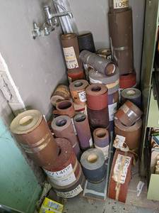 lot 617 image: Contents of closet including severa...
