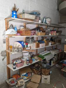 lot 624 image: Contents of shelves and shelves the...