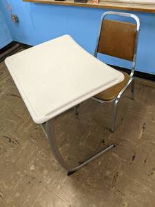 lot 627 image: Work tabledesk 262030 and c...