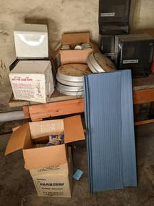 lot 183 image: (Basememt) Lot of towel dispensers ...