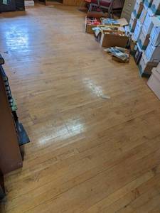 lot 435 image: Hardwood floor and door...