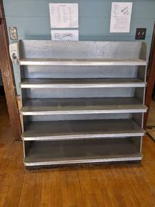 lot 540 image: Display shelf 48.516.548...