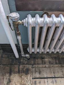 lot 530 image: Radiator, roughly 6020...