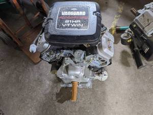 lot 11 image: Vanguard 21 hp VTtwin engine...