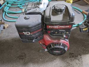 lot 14 image: Intek pro 305 10 hp engine...