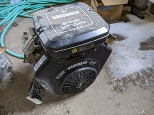 lot 15 image: Vanguard 21 hp VTwin engine...