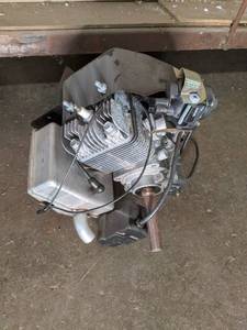 lot 21 image: Toro small.engine new...