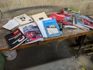 lot 53 image: Lot of asssorted small engine repai...