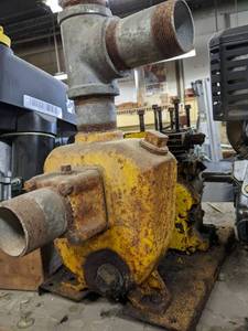 lot 74 image: Water pump...