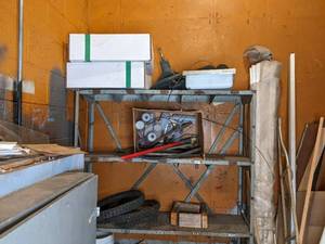 lot 178 image: Entire contents of room including s...