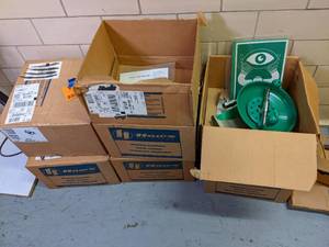 lot 166 image: 6 boxes of new emergency eye wash s...