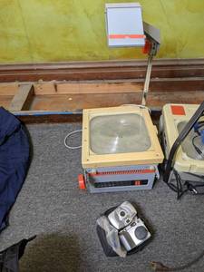lot 419 image: 2 Vintage overhead projectors, elec...