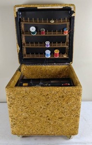lot 18 image: Vintage Rolling Sewing Stool Storage