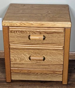 lot 115 image: Small Nightstand with 2 Drawers 