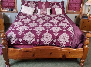 lot 8 image: Traditional Four Poster Wooden Queen Bed Frame with Drawer Storage