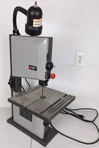 lot 22 image: PORTER CABLE 9 in 2.5 Amp Stationary Band Saw