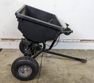lot 68 image: Agri-Fab Capacity Broadcast Tow-Behind Spreader