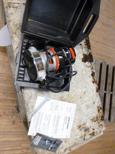 lot 15 image: Craftsman Router