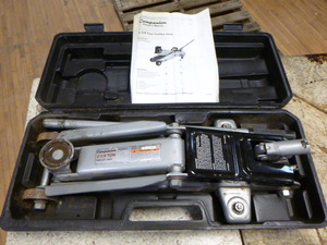 lot 30 image: Companion 2 14 Ton Trolley Jack