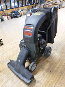 lot 2 image: Craftsman ChipperShredderVac