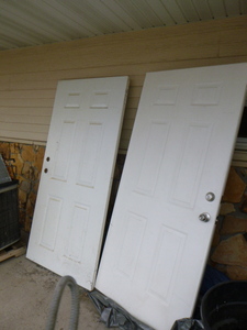 lot 76 image: 2 Metal Doors