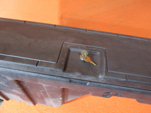 Poly Saddle Tool Box