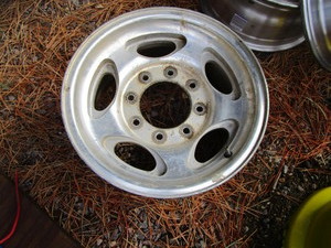 8 Hole 16 Alum Pickup Wheel 7 Wide