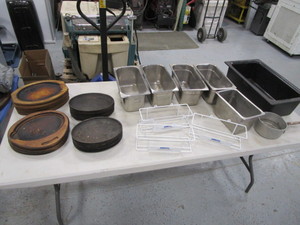 Cast Iron Skillets Plates & Food Prep Bins