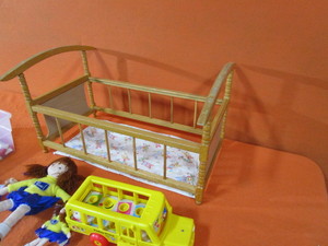 Childrens Arc Table, Doll Crib, Dolls, Toys