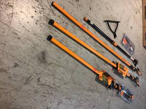 lot 33 image: Lot of Various Tools Customer Returns See Pictures
