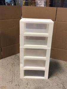 lot 37 image: 5.5 Qt. Samll Stackble Drawer, Storage Tote, with a built-in handle, in White, (5 Pack) by IRIS Customer Returns See Pictures