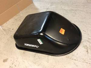 lot 51 image: Husky  wheel barrow Missing  Parts See Pictures