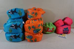12 Body Glove Paddle Pals Learn to Swim Life Jackets