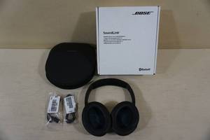 Bose Soundlink Around Ear Wireless Headphones