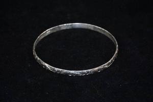 Sterling Silver Ladies Carved Design Bangle Bracelet