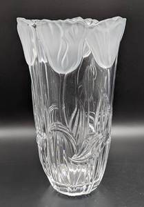lot 22 image: Frosted Crystal Tulip Vase and Candleholder