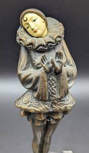 lot 23 image: Small Bronze Art Deco Figurine with Marble Base