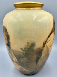 lot 207 image: Vase by The House of Lloyd