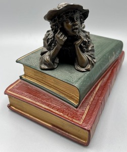 lot 250 image: Bronze Sculpture on 2 Faux Books