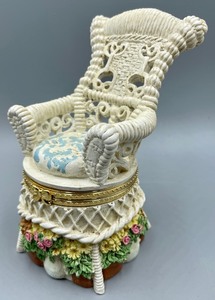 lot 235 image: Two Decorative Trinket Boxes